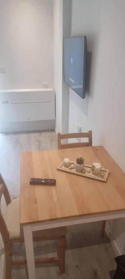 The Hub Gibraltar Appartement Buitenkant foto